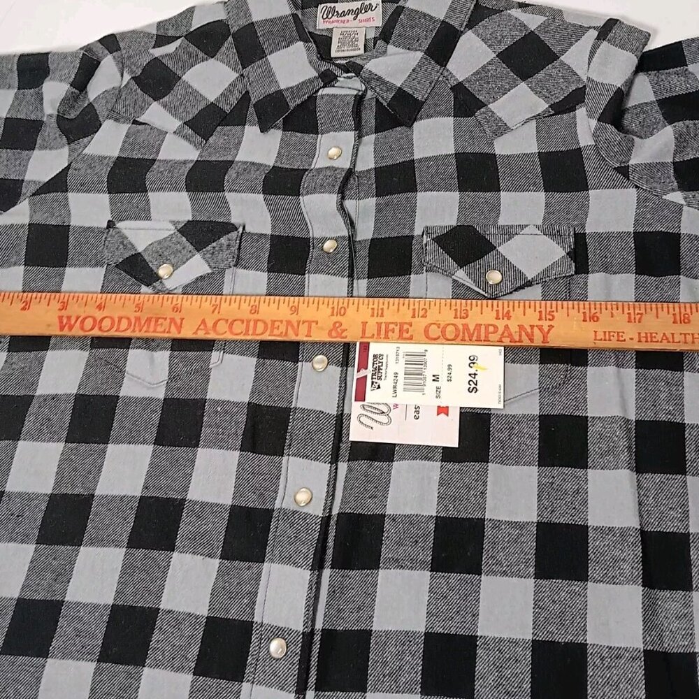 Wrangler Wrancher Shirt Women M Flannel Black Gray Plaid Pearl Snap New Western - Picture 9 of 14